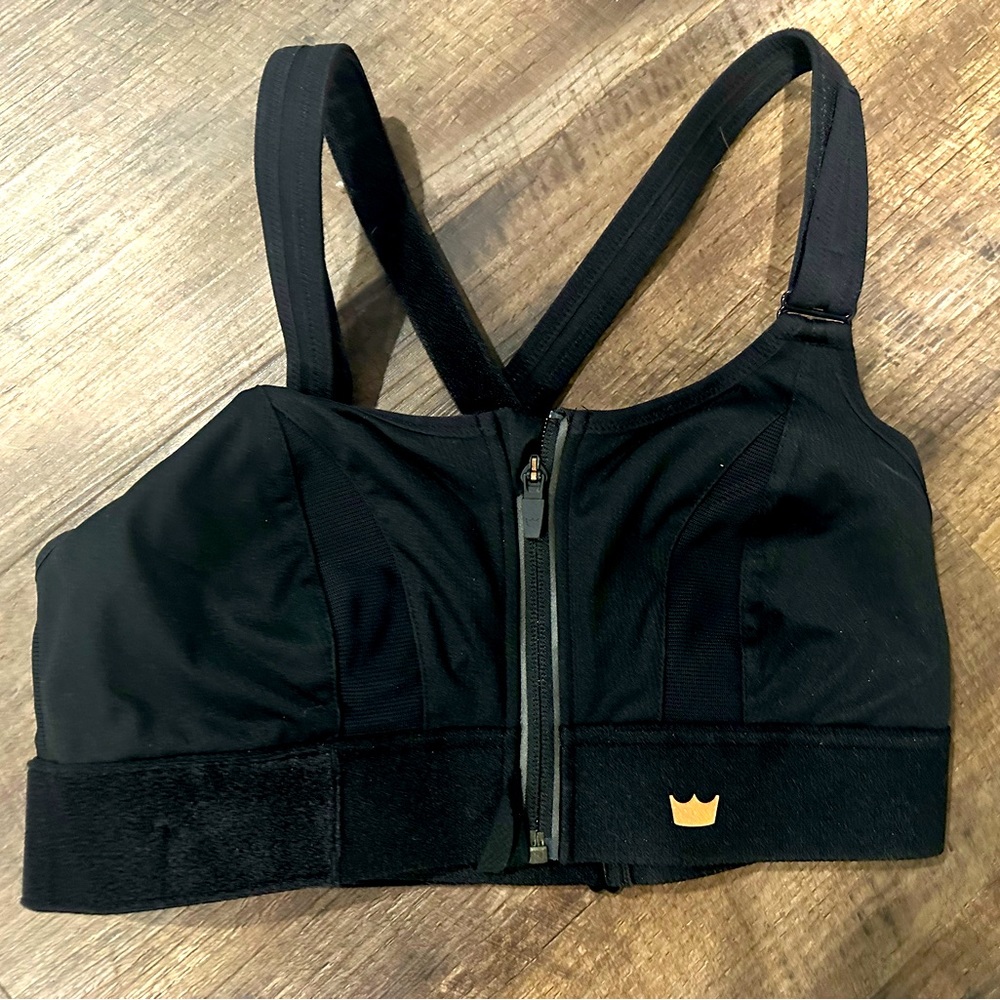 Shefit sports bra. Medium. New without tags.